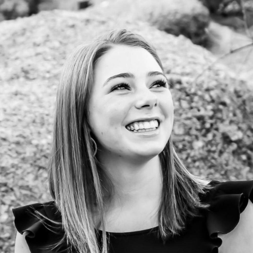 Meet your Posher, Chloe